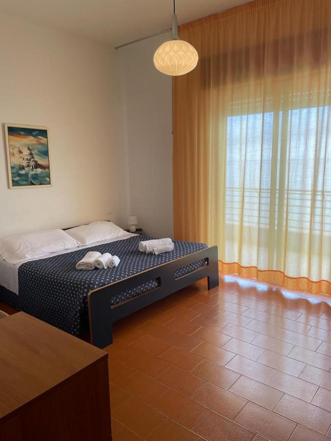 Capo Nettuno Hotel Capo dʼOrlando Buitenkant foto