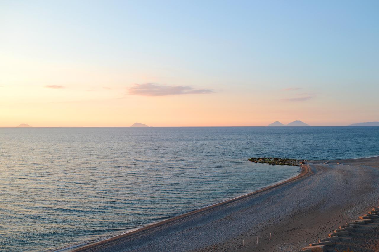 Capo Nettuno Hotel Capo dʼOrlando Buitenkant foto