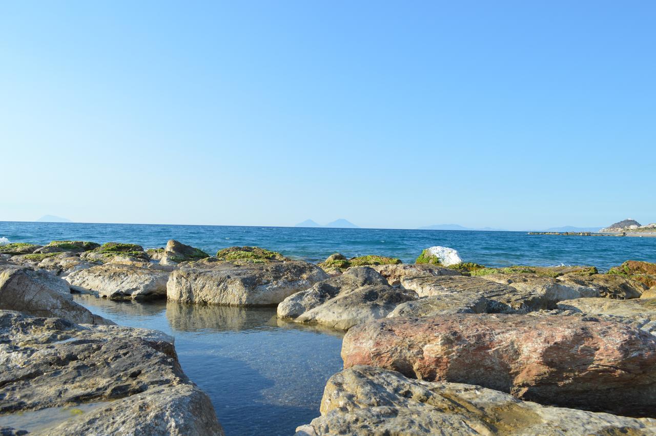 Capo Nettuno Hotel Capo dʼOrlando Buitenkant foto