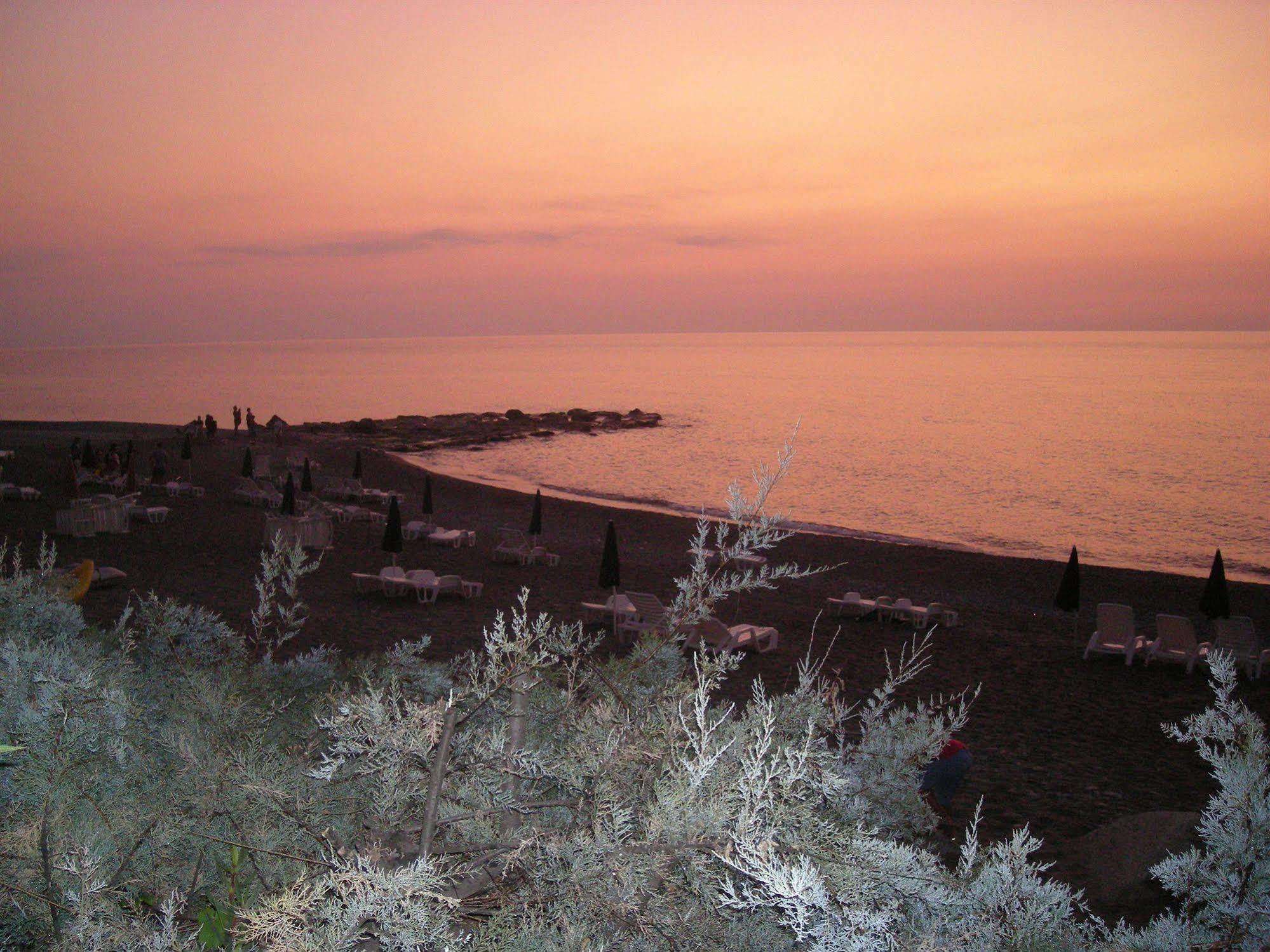 Capo Nettuno Hotel Capo dʼOrlando Buitenkant foto