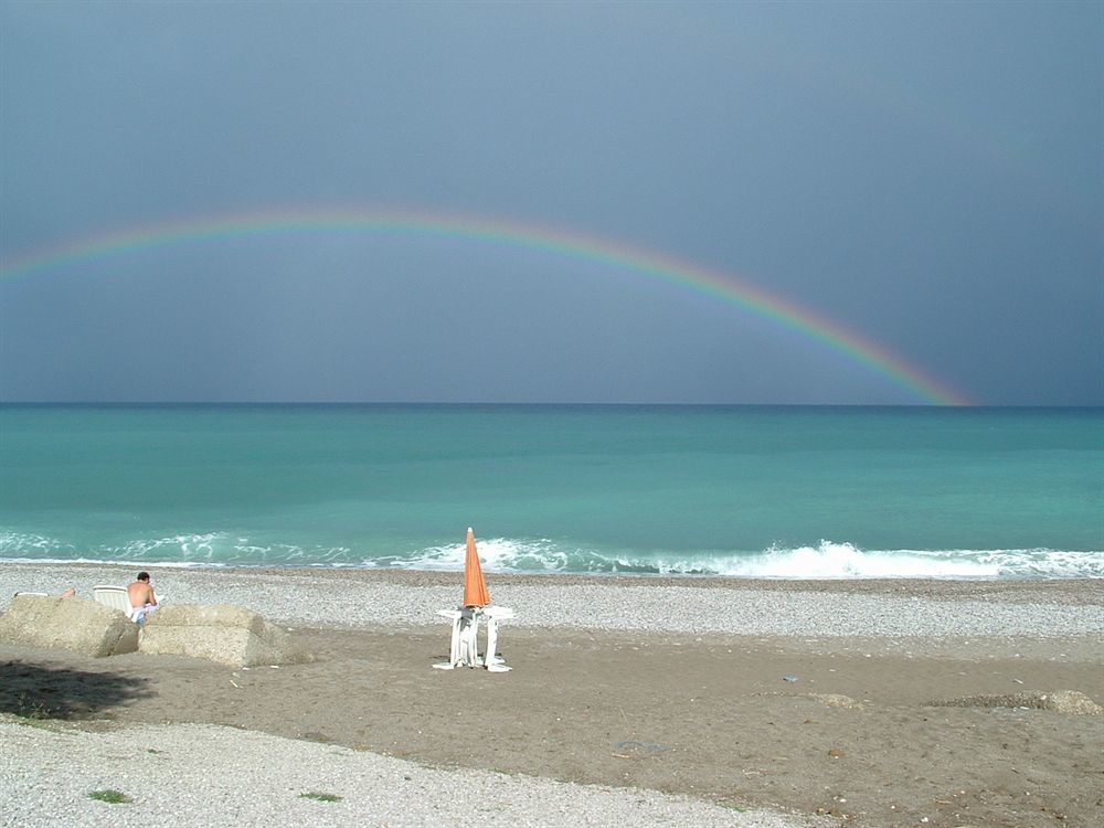 Capo Nettuno Hotel Capo dʼOrlando Buitenkant foto
